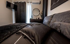 Escape Luxury Apartment